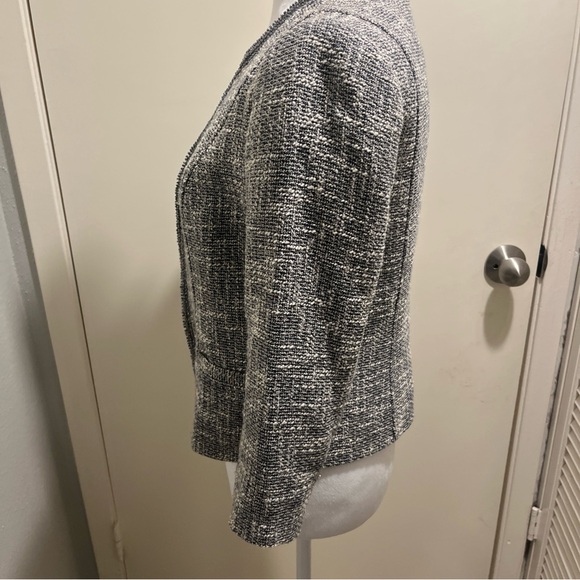 Tory Burch Black and white  Tweed jacket with beaded trim size 6 - Picture 7 of 10